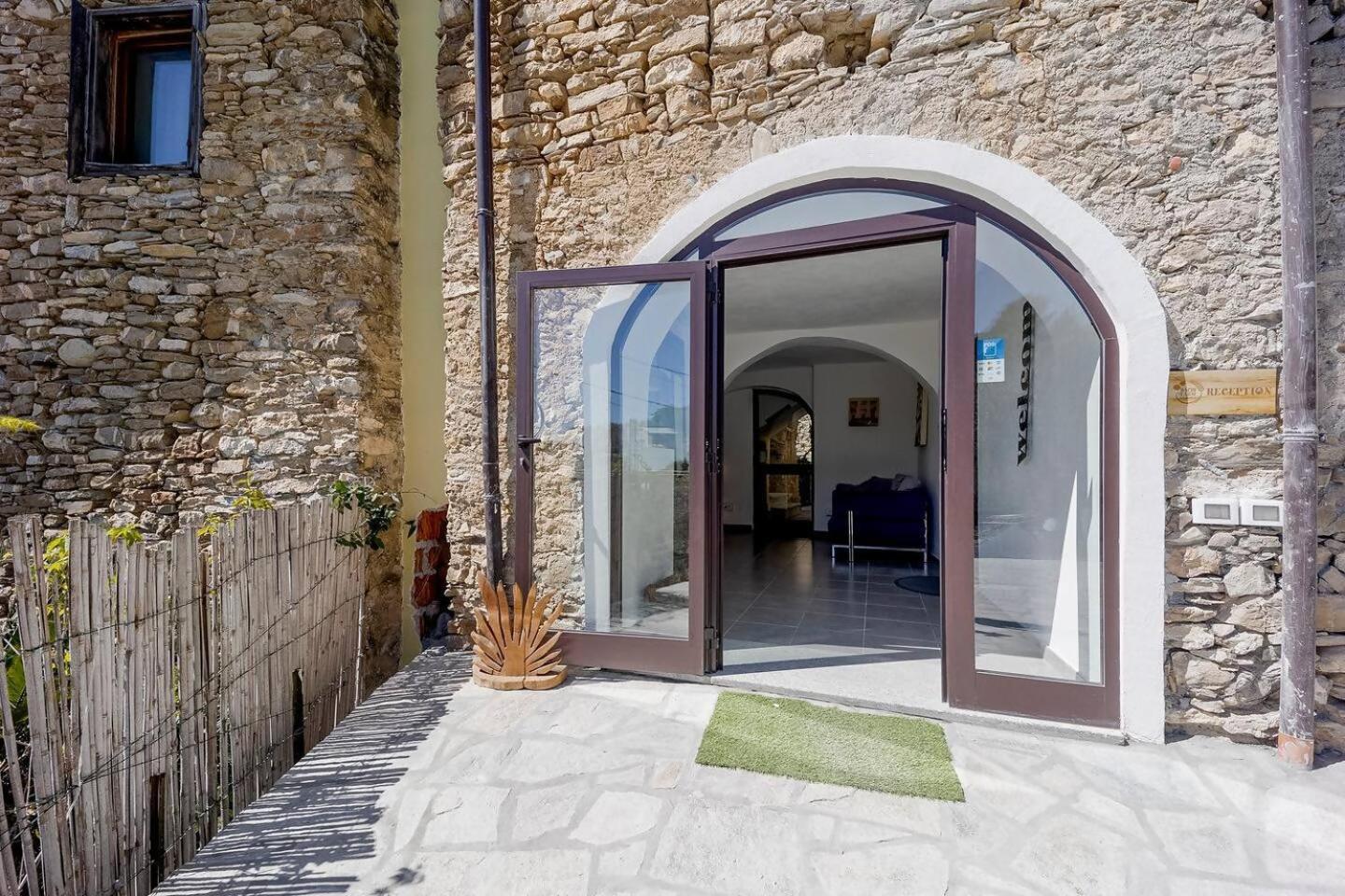 Appartamento Alba Dachi Farm Marina dʼMarina dʼAndora Buitenkant foto
