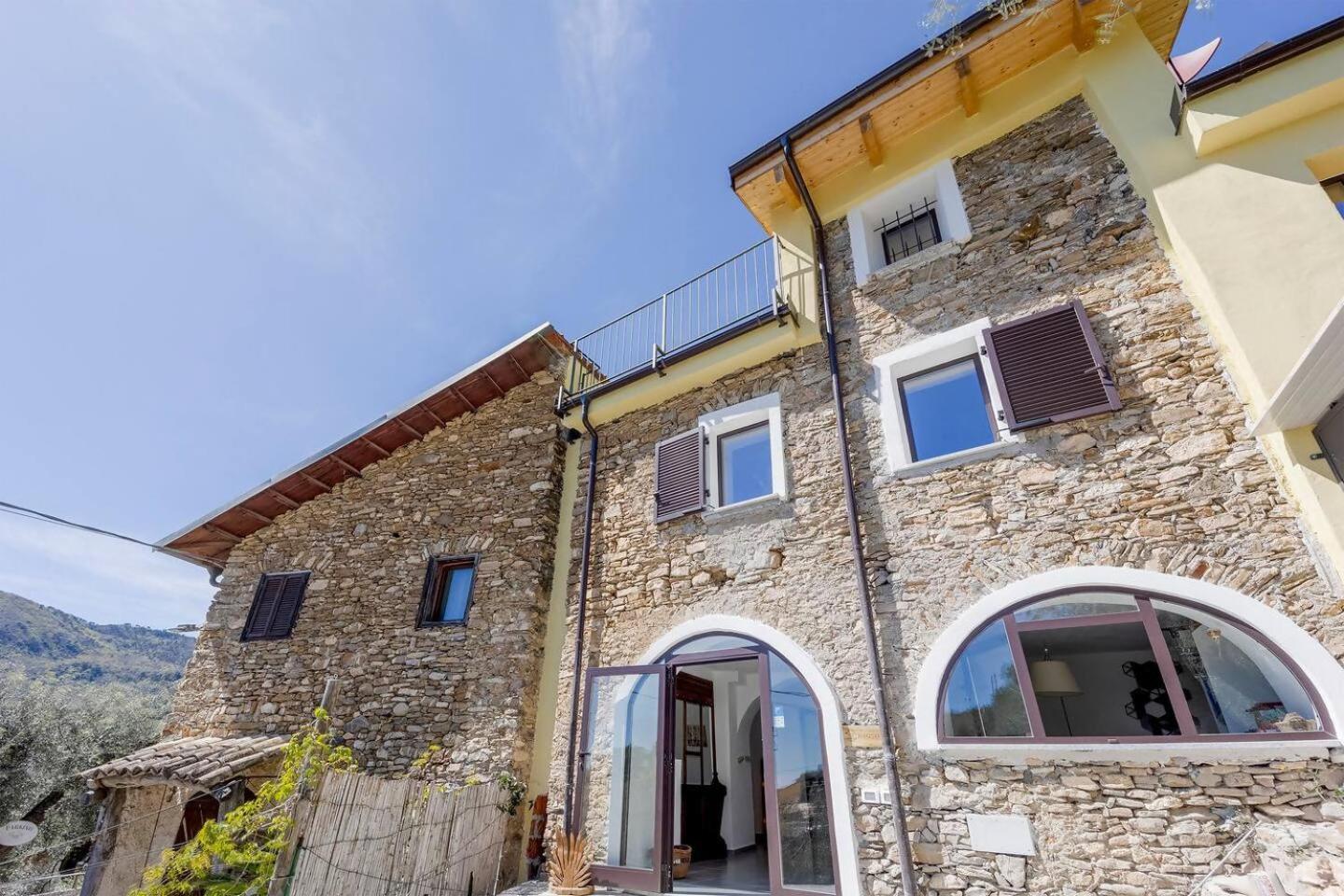 Appartamento Alba Dachi Farm Marina dʼMarina dʼAndora Buitenkant foto