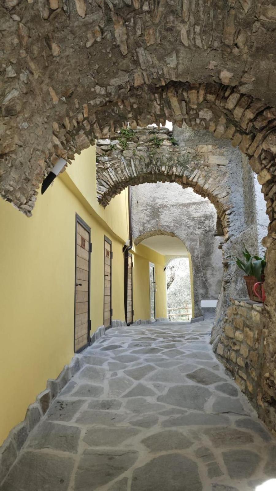 Appartamento Alba Dachi Farm Marina dʼMarina dʼAndora Buitenkant foto